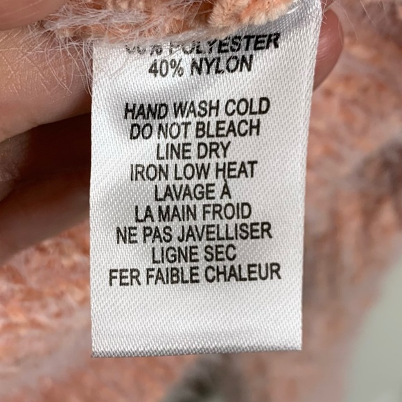 NWOT Lulu’s Talk the Block Eyelash Knit Crewneck Long Sleeve Sweater Size S - Picture 11 of 13